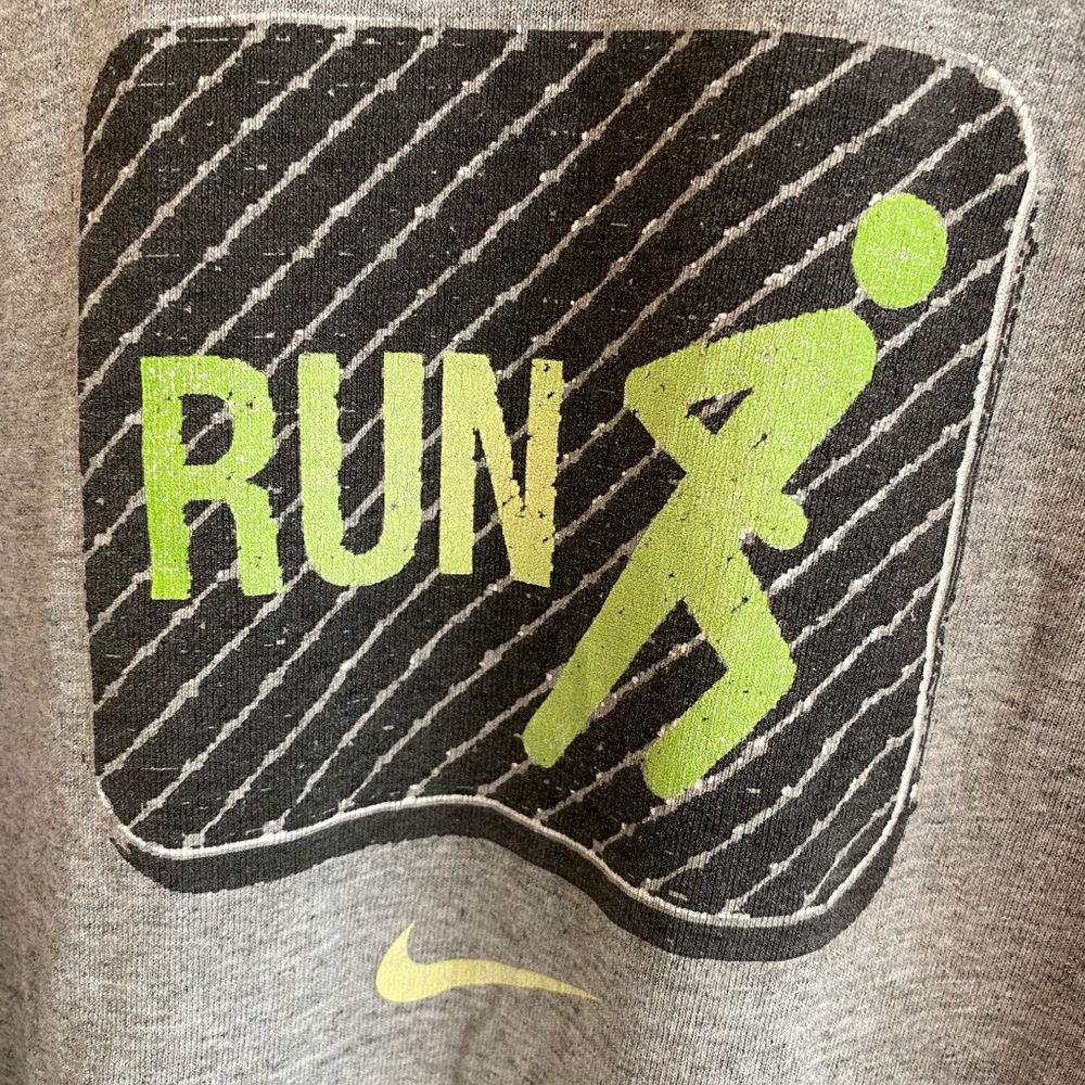 2000s Nike Don’t walk, run Crosswalk Tshirt